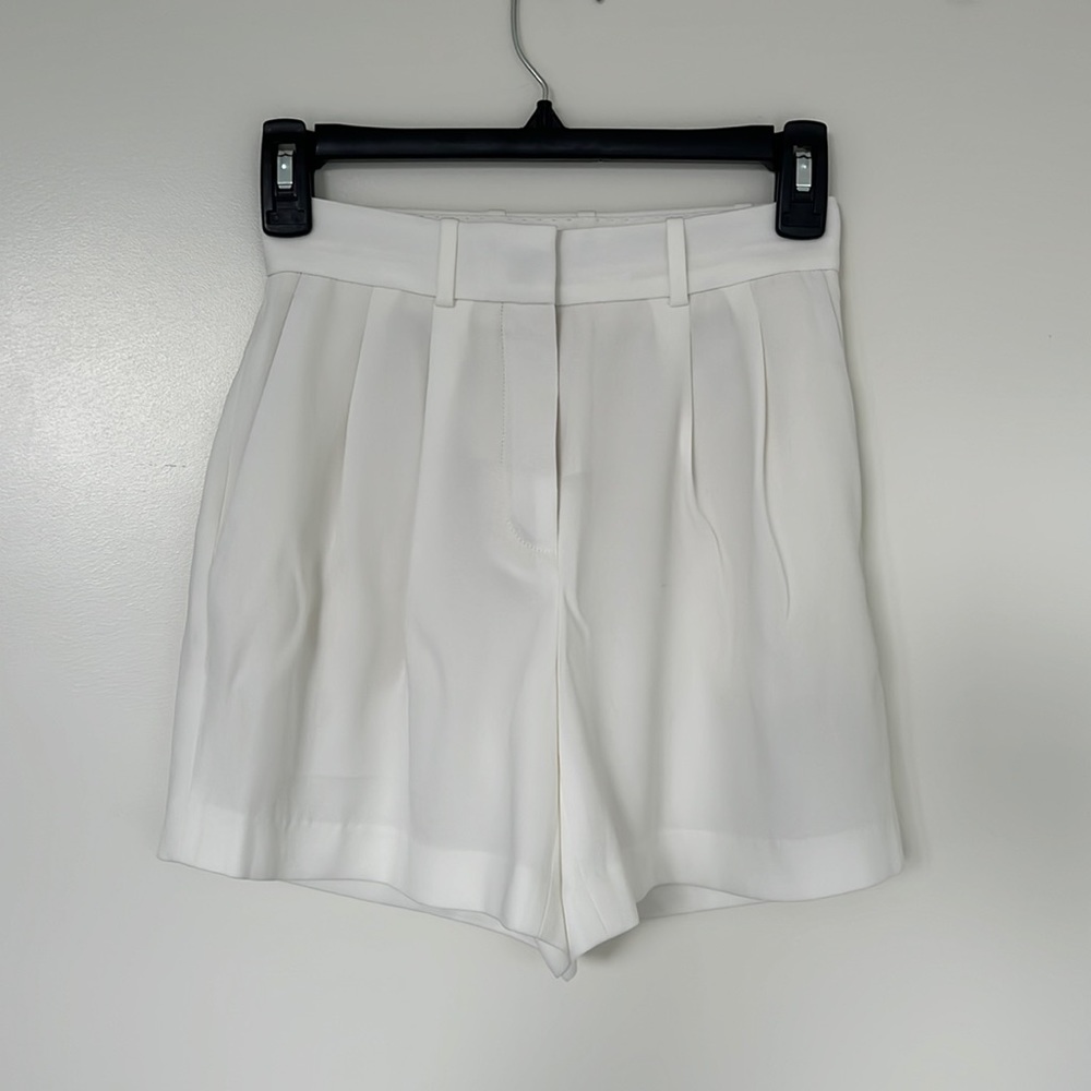 Babaton pleated shorts from Artizia